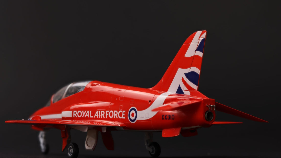 Building and Painting the Airfix RAF Red Arrows Hawk Model Kit: A Step-by-Step Guide